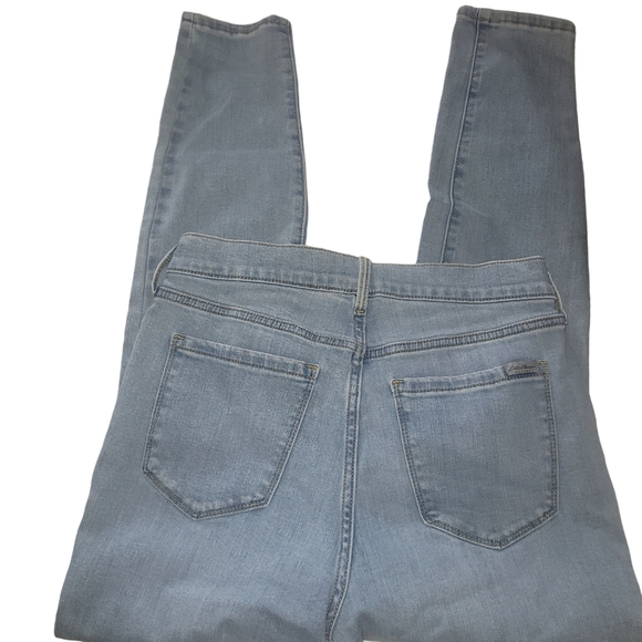 Eddie Bauer High-rise Skinny Leg Light Wash Jeans 8 - Picture 2 of 5